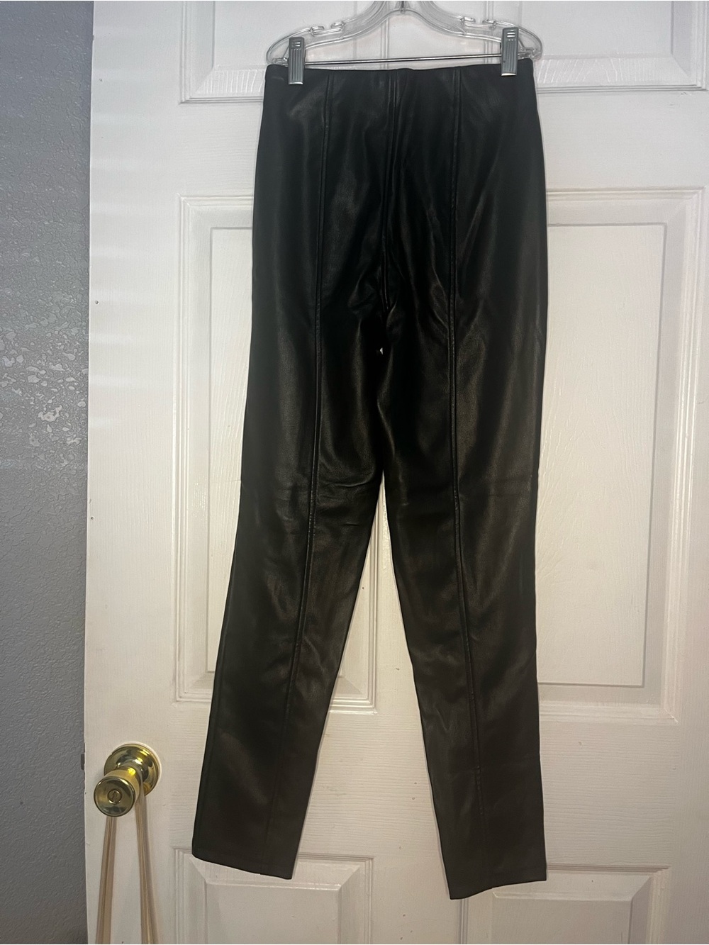 Forever 21 Black Faux Leather Slim Pants - Picture 4 of 9